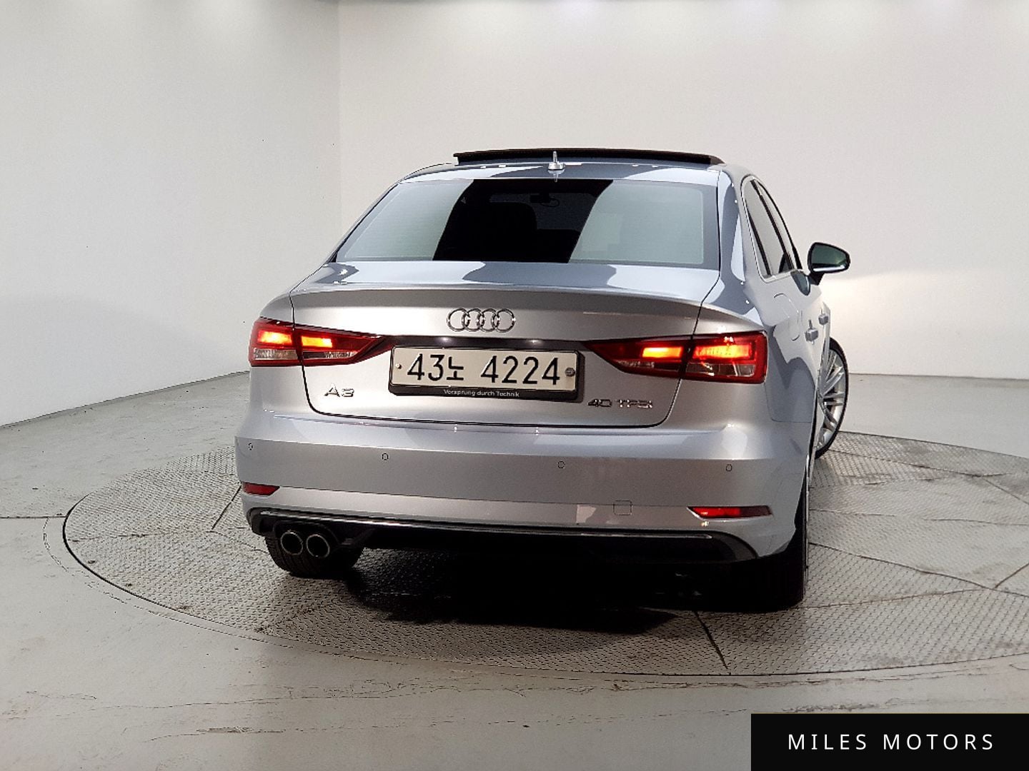 Audi A3 2018 — миниатюра 3