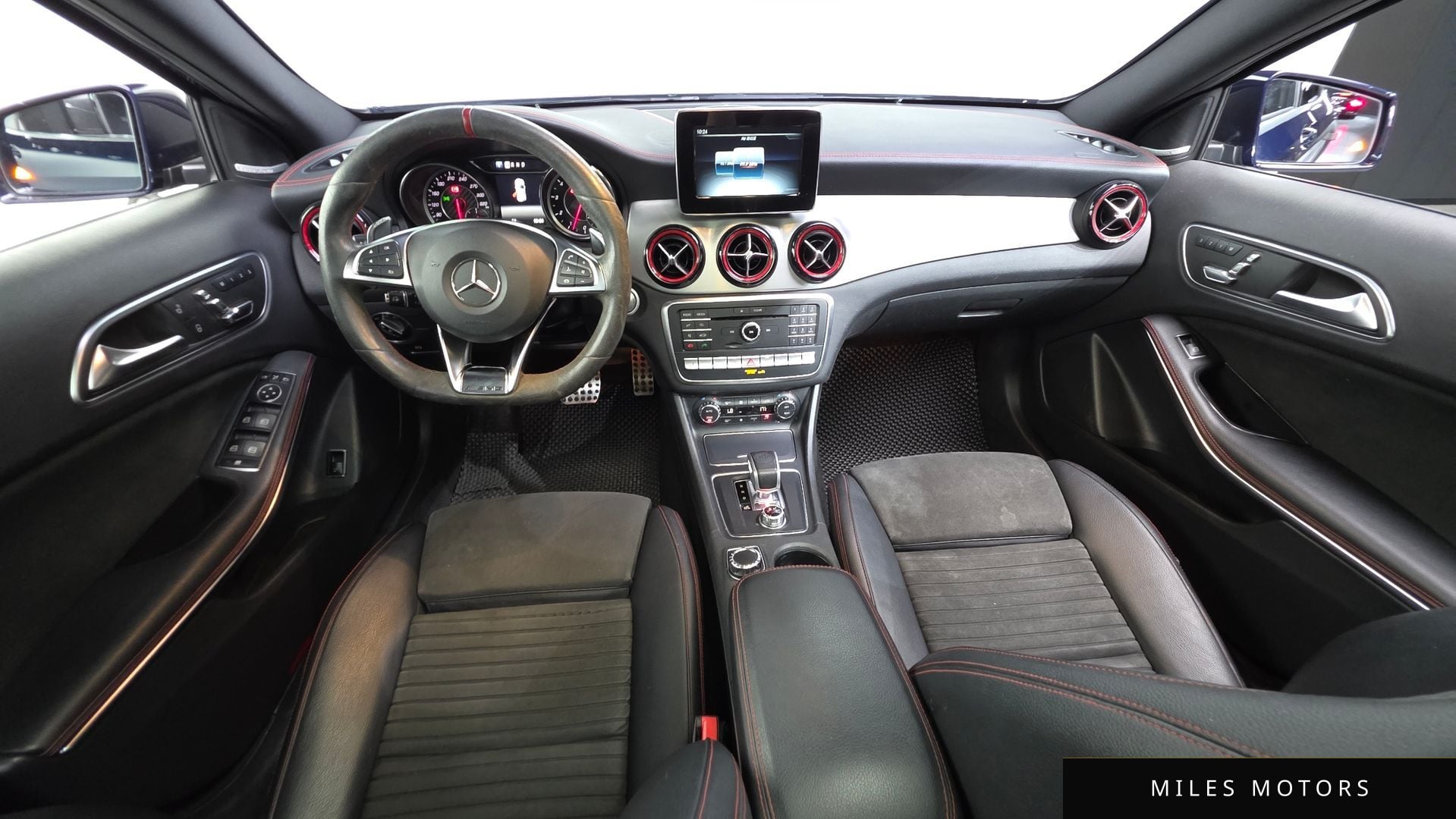 Mercedes-Benz GLA-Class X156 2019 — миниатюра 10