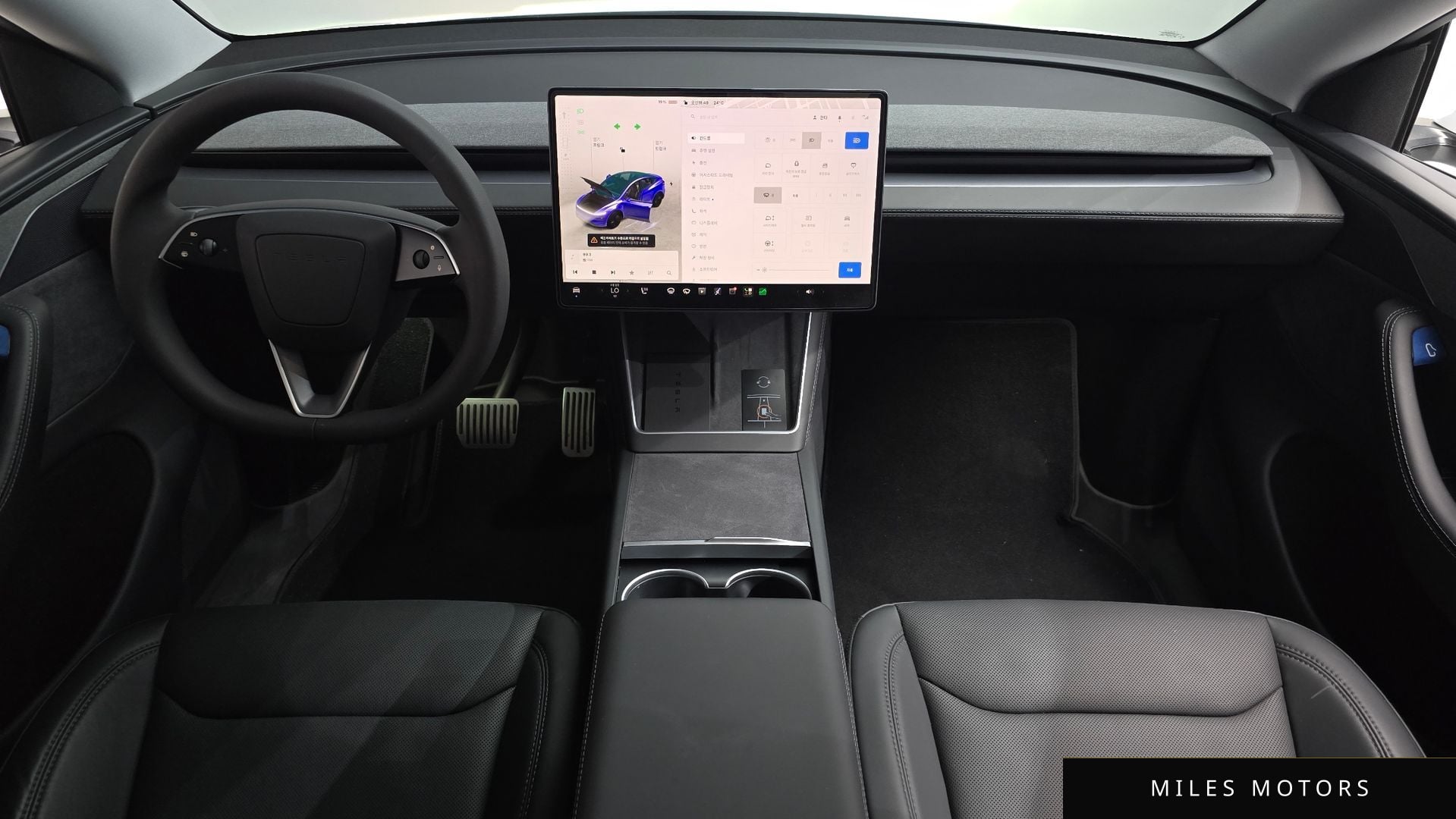 Tesla Model Y 2025 — миниатюра 9