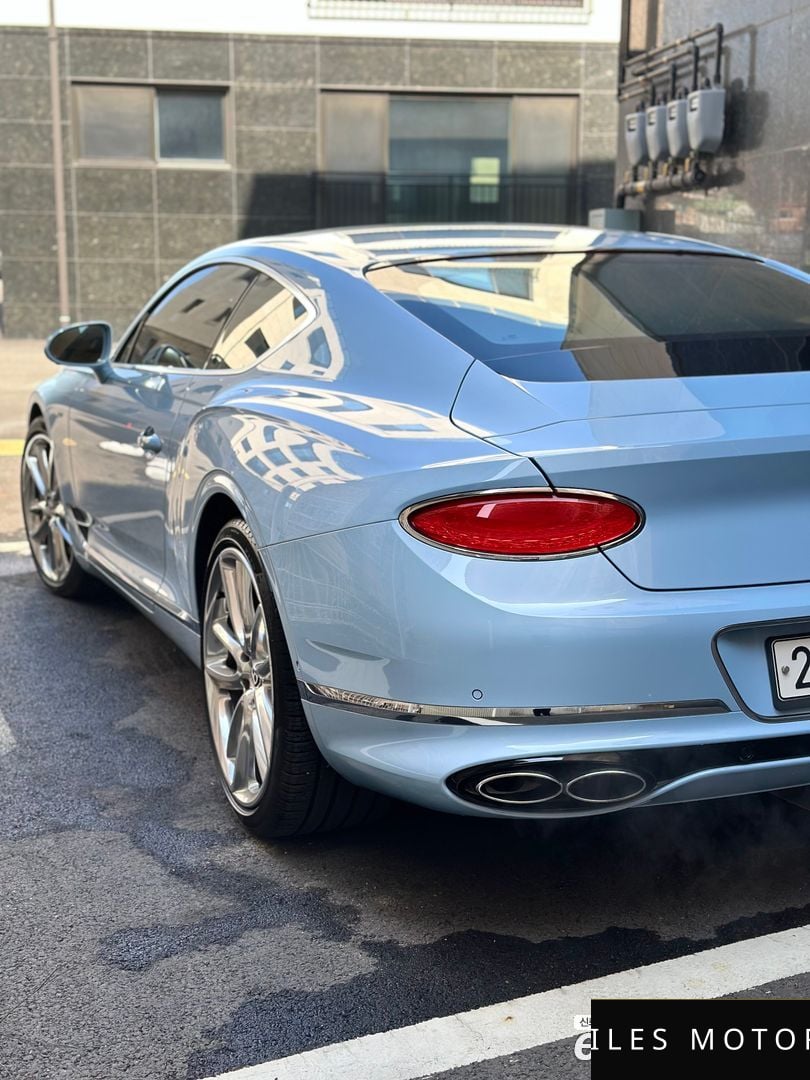 Bentley Continental GT 2020 — миниатюра 2