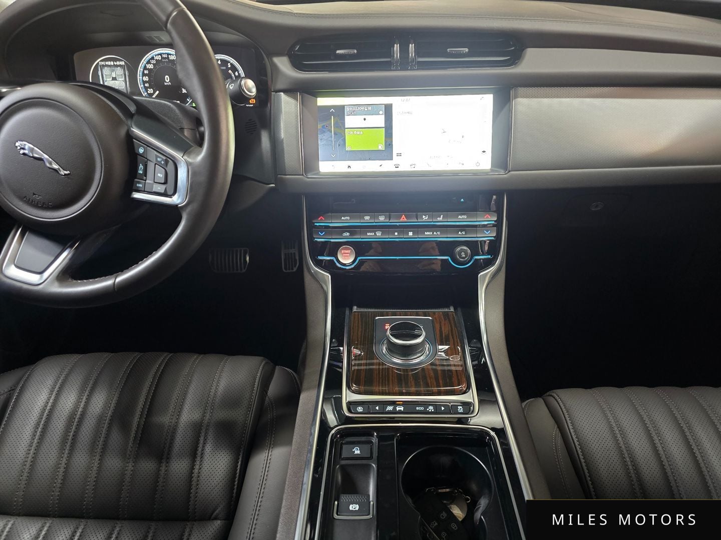 Jaguar XF (X260) 2019 — миниатюра 8