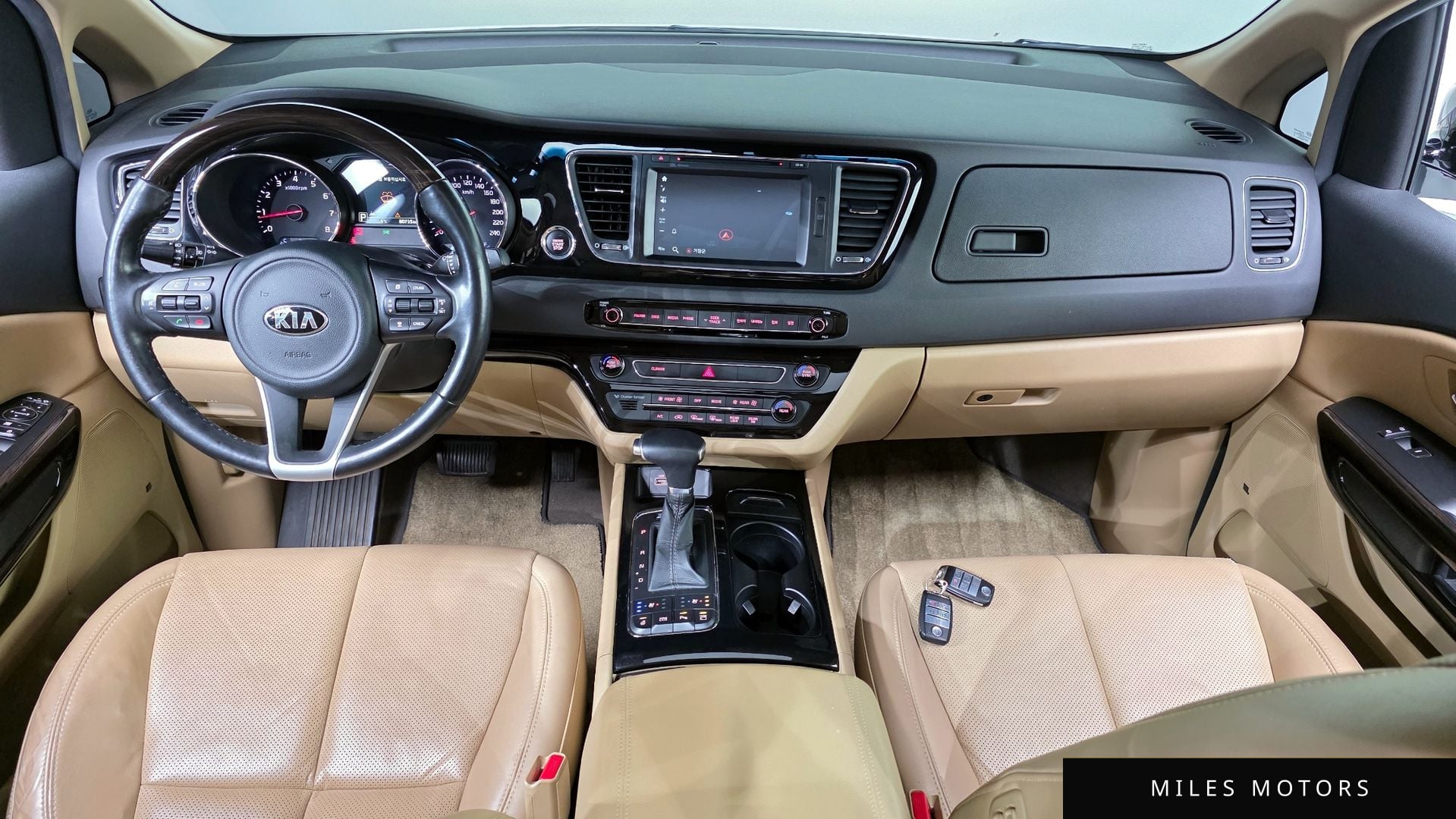 Kia Canival 2017 — миниатюра 10