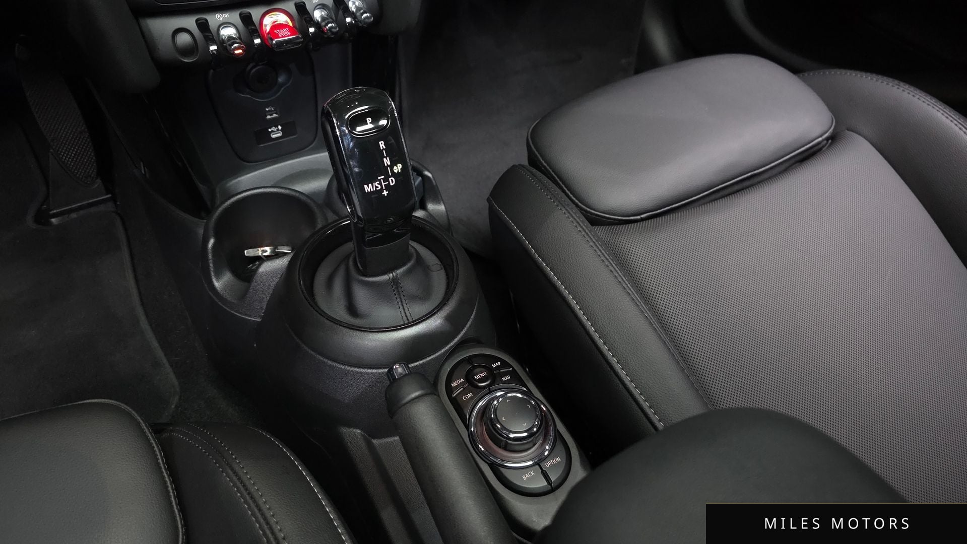 MINI Cooper 2022 — миниатюра 12