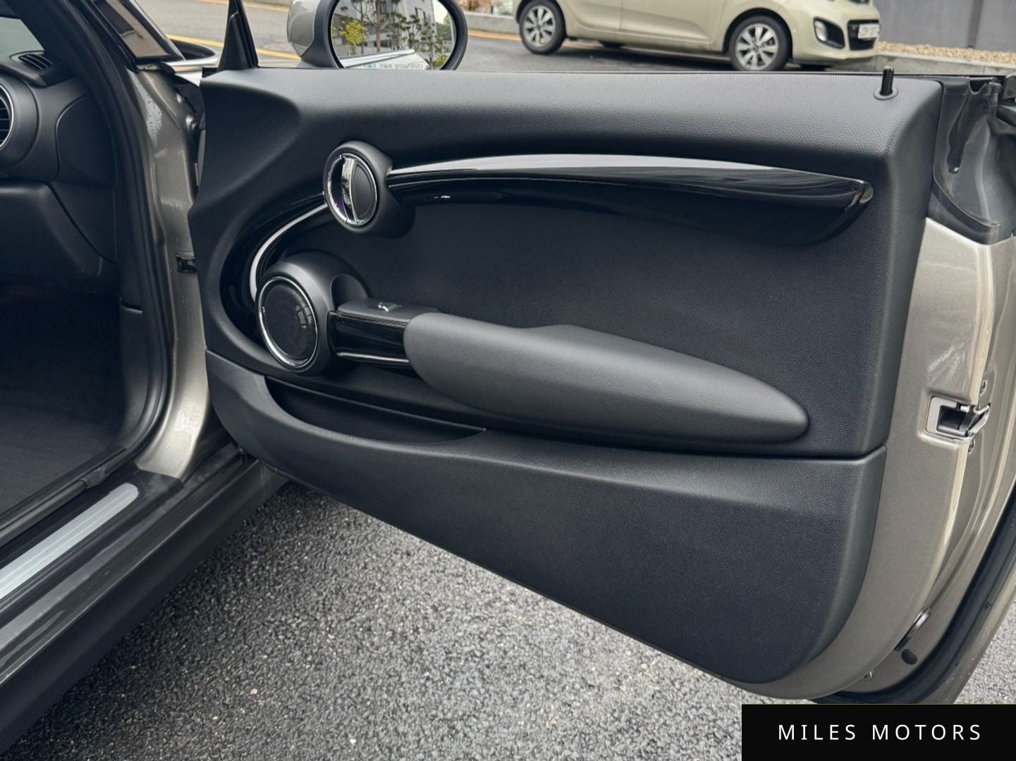 MINI Cooper Convertible 2020 — миниатюра 11