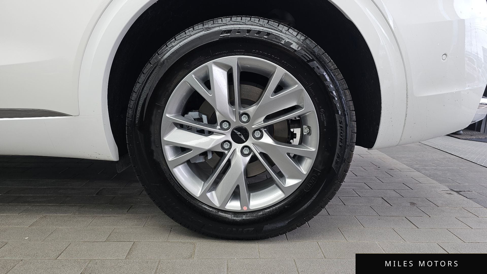 Genesis GV70 2025 — миниатюра 7