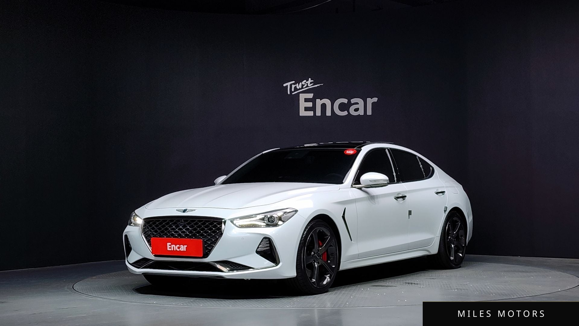 Genesis G70 2019 — фото 1 из 12
