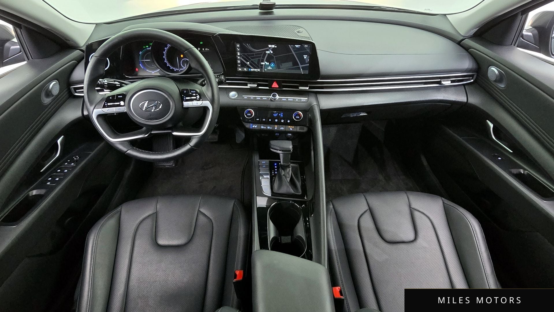 Hyundai AVANTE 2021 — миниатюра 10
