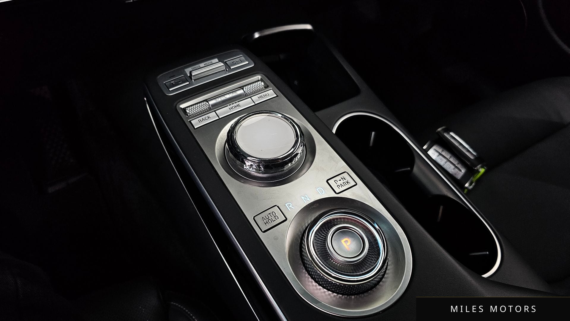 Genesis GV70 2021 — миниатюра 12