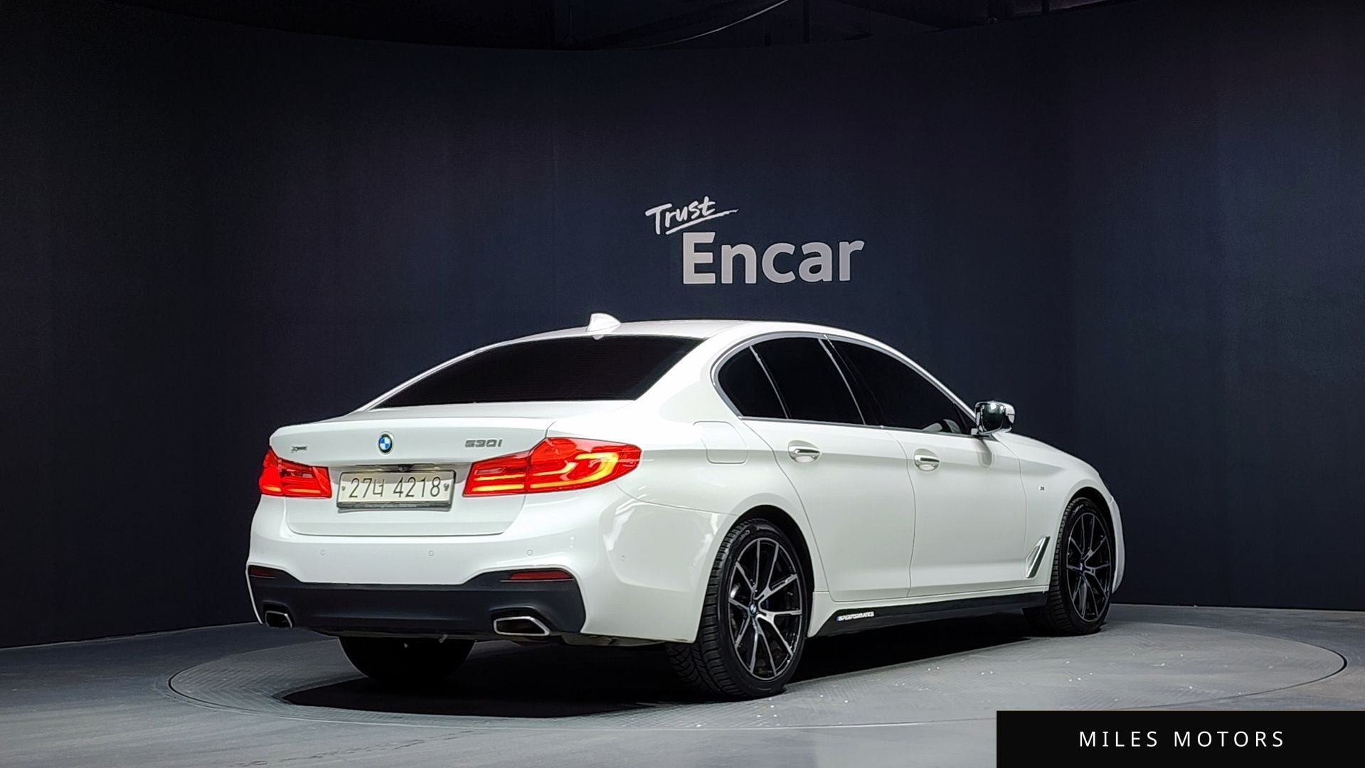 BMW 5 Series (G30) 2018 — миниатюра 2