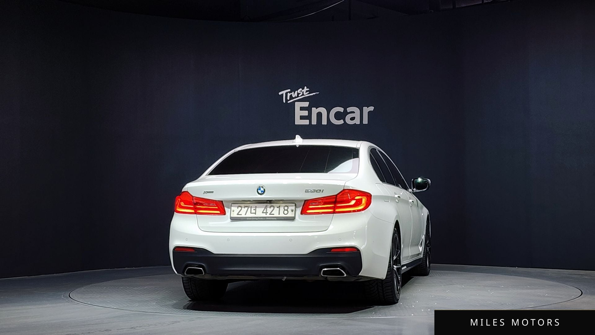 BMW 5 Series (G30) 2018 — миниатюра 4