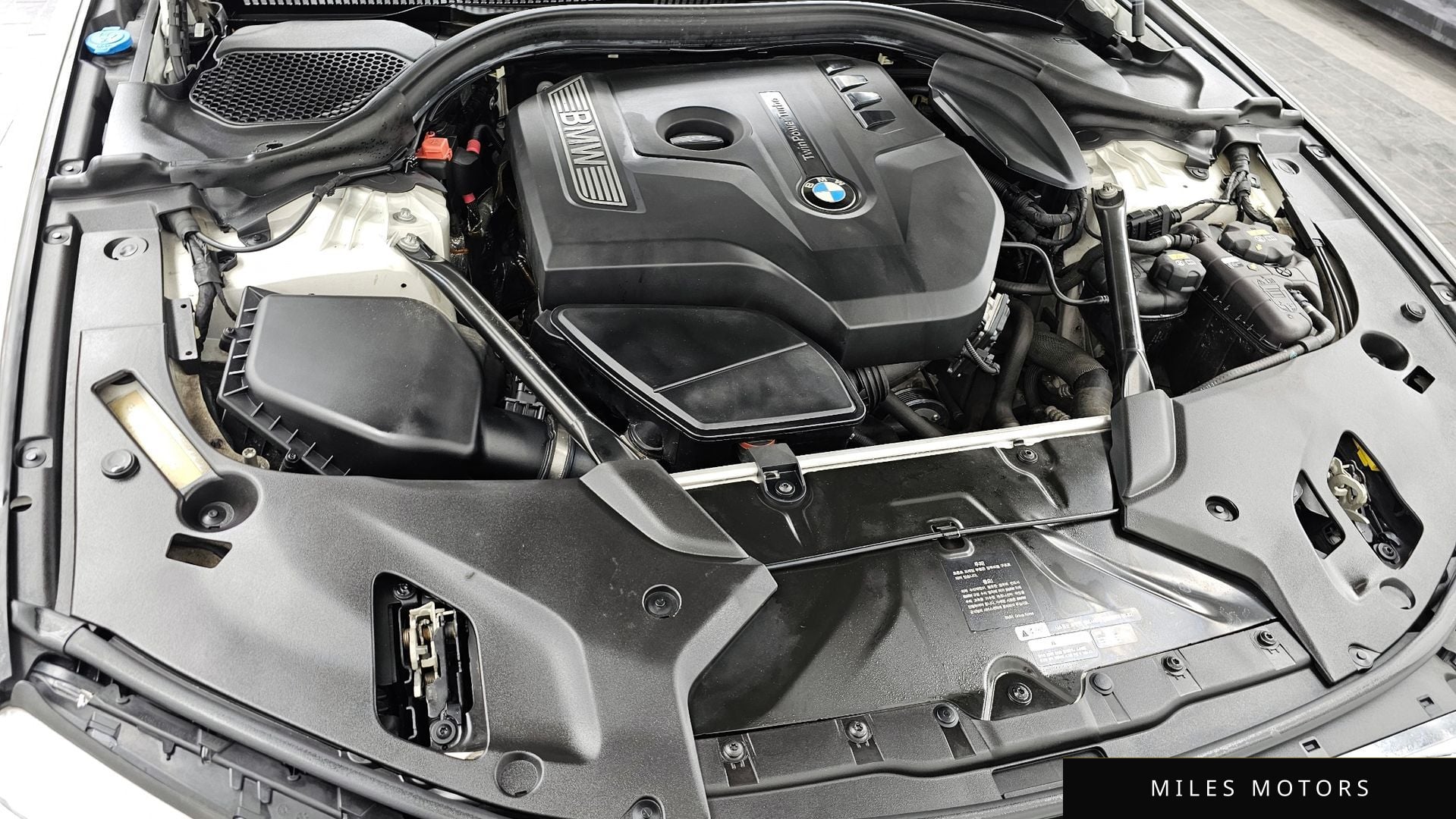 BMW 5 Series (G30) 2018 — миниатюра 6
