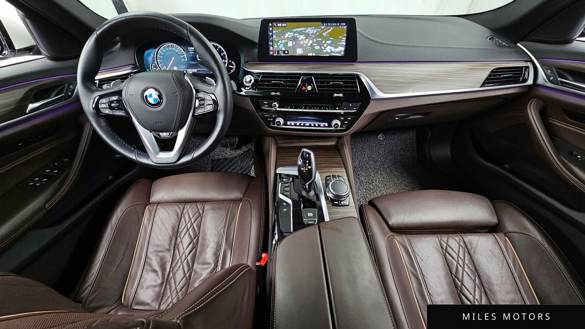 BMW 5 Series (G30) 2018 — миниатюра 7