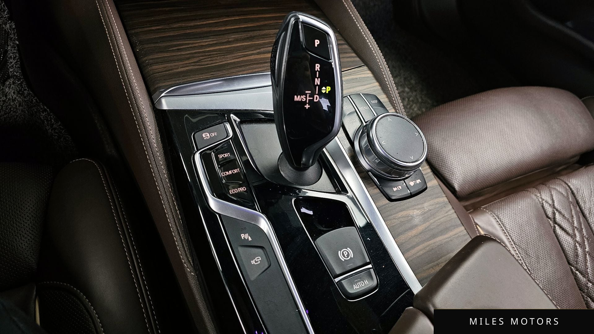 BMW 5 Series (G30) 2018 — миниатюра 9