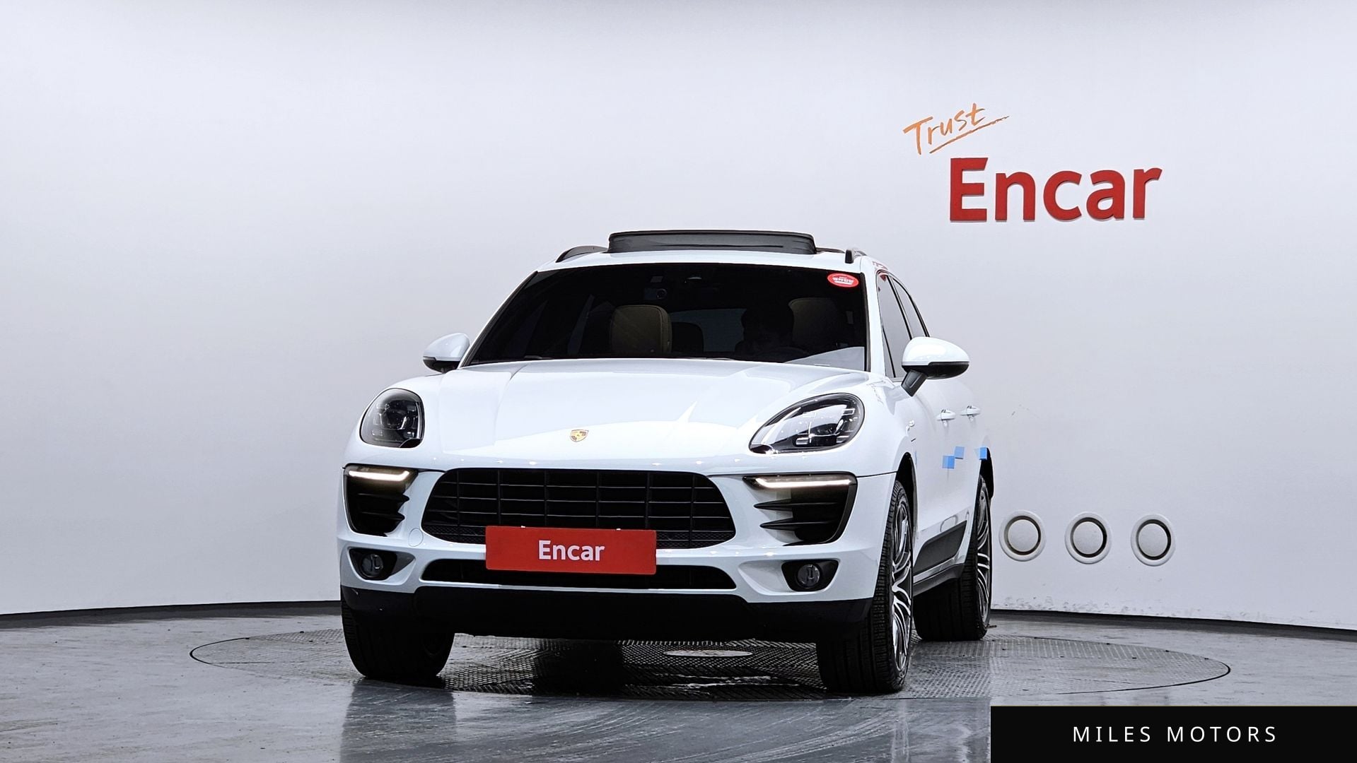 Porsche Macan 2017 — миниатюра 3