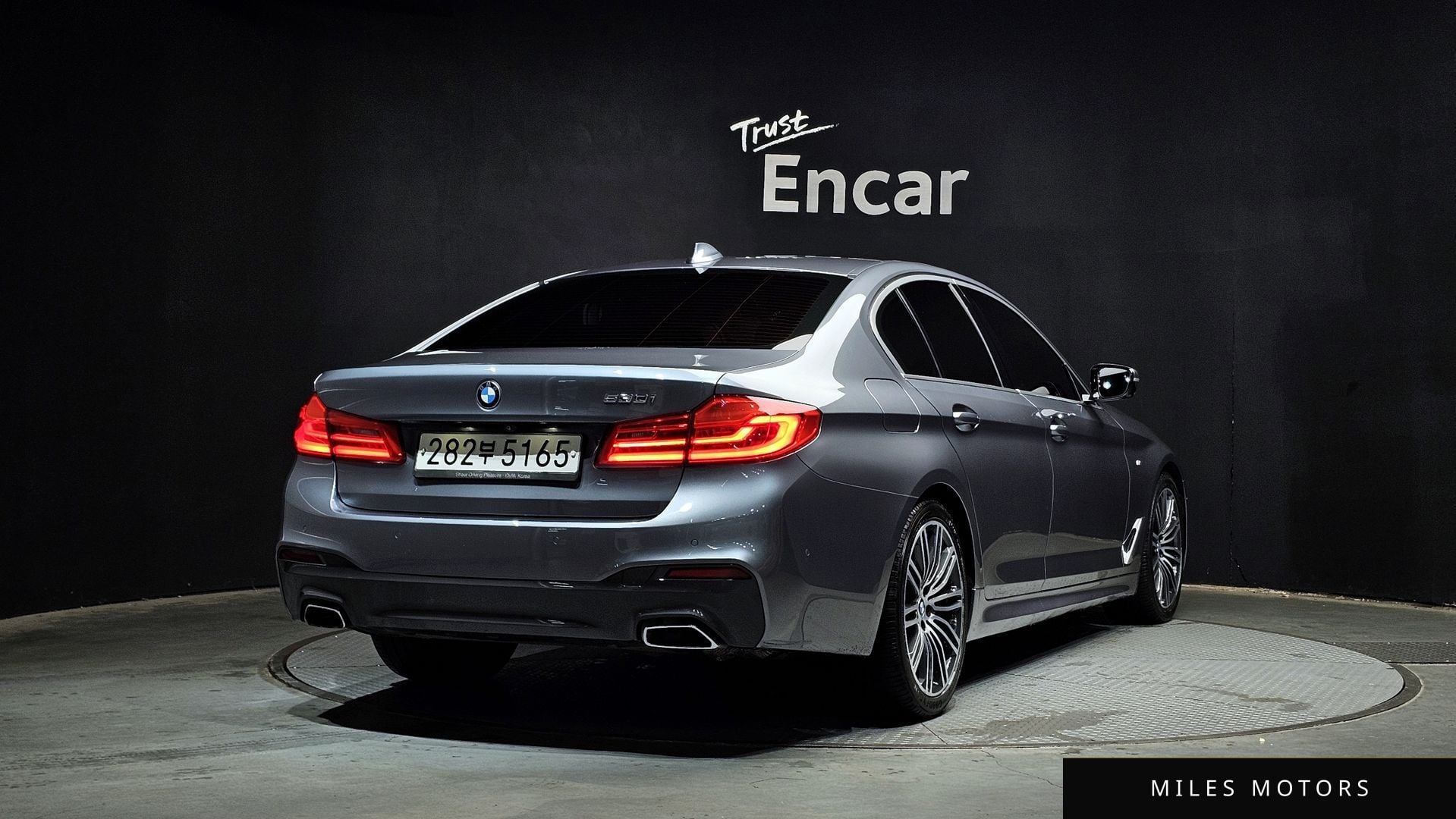 BMW 5 Series (G30) 2020 — миниатюра 2