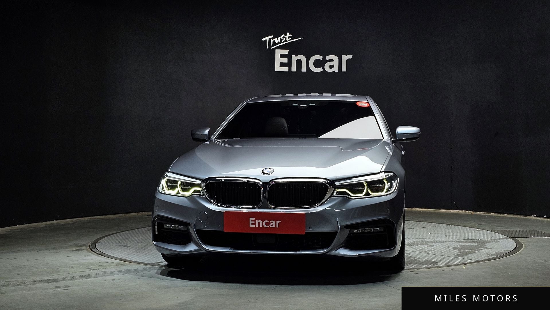 BMW 5 Series (G30) 2020 — миниатюра 3