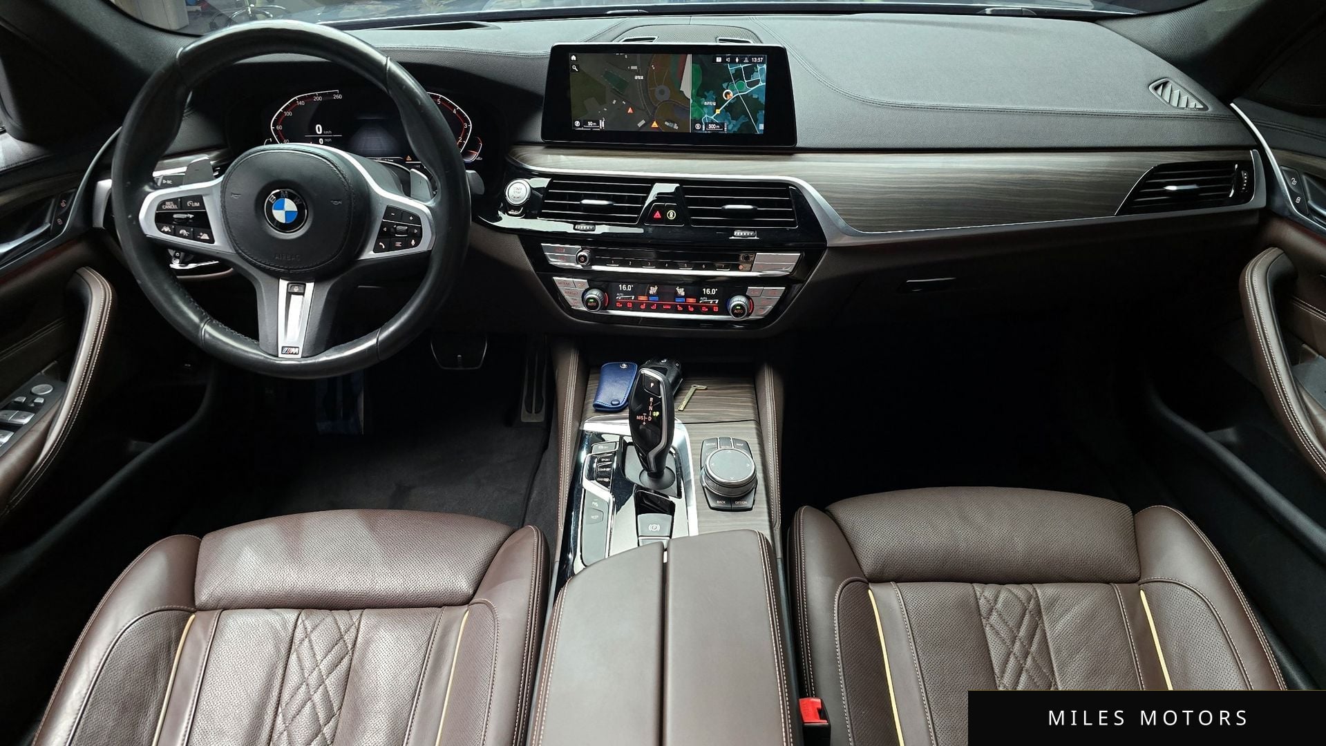 BMW 5 Series (G30) 2020 — миниатюра 10