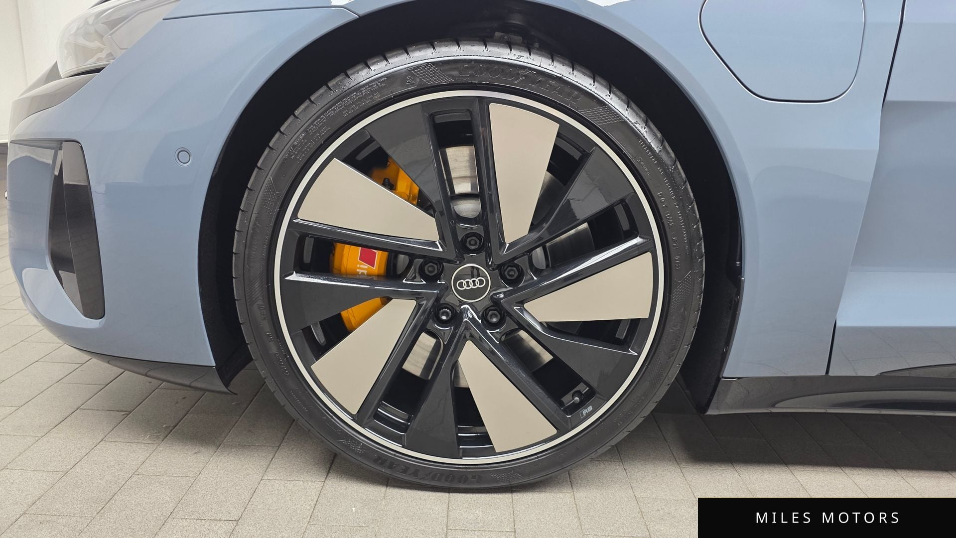 Audi e-tron GT 2022 — миниатюра 5
