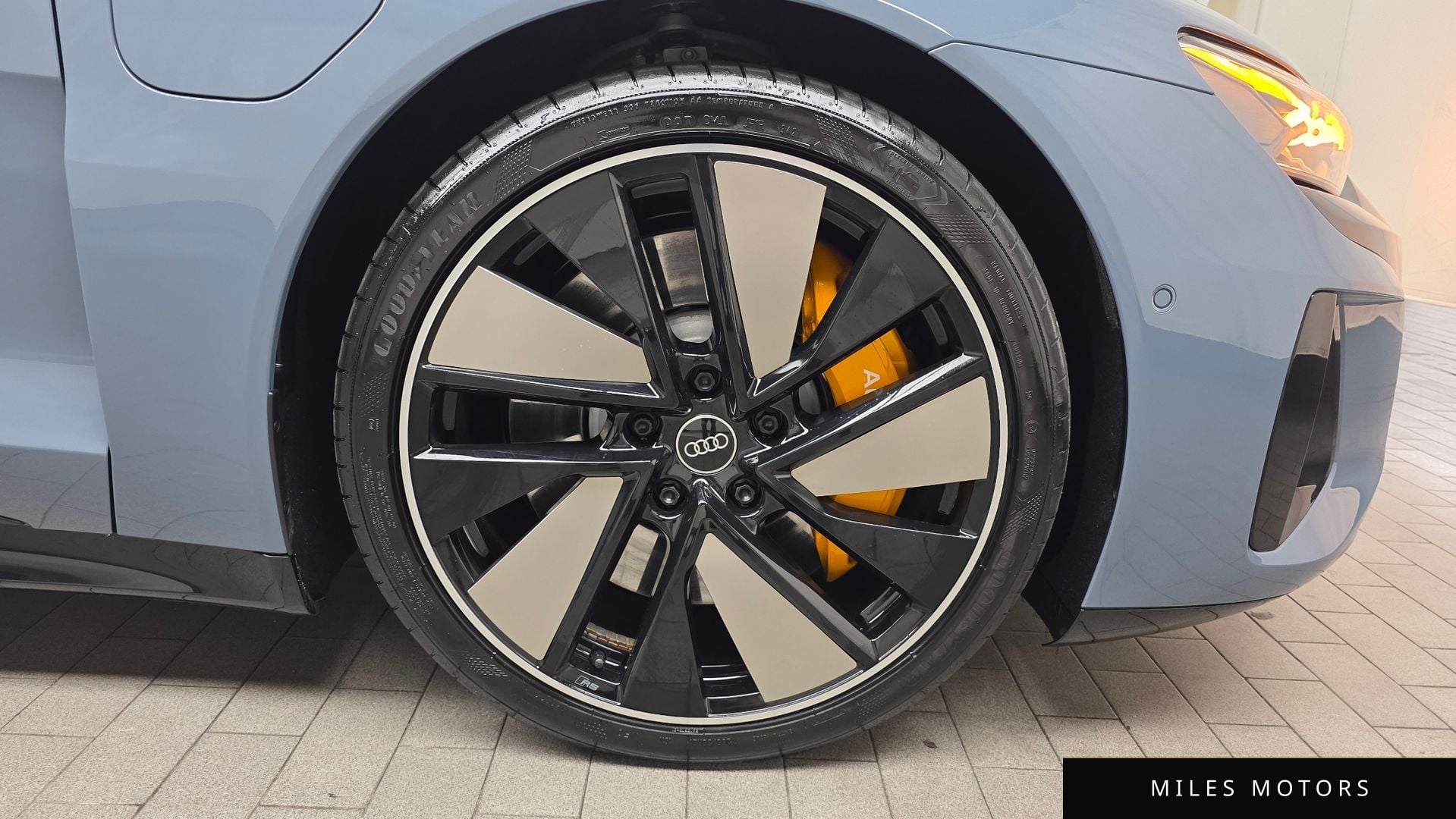 Audi e-tron GT 2022 — миниатюра 7