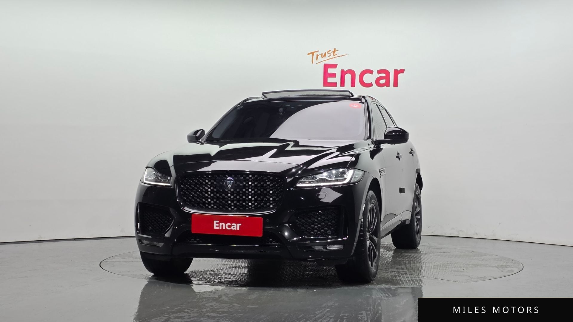 Jaguar F-PACE 2020 — миниатюра 3