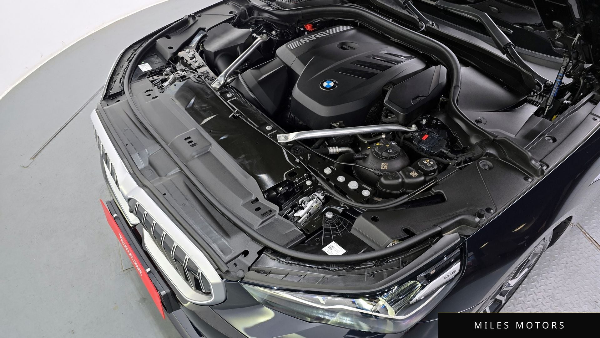 BMW 5 Series (G60) 2025 — миниатюра 6