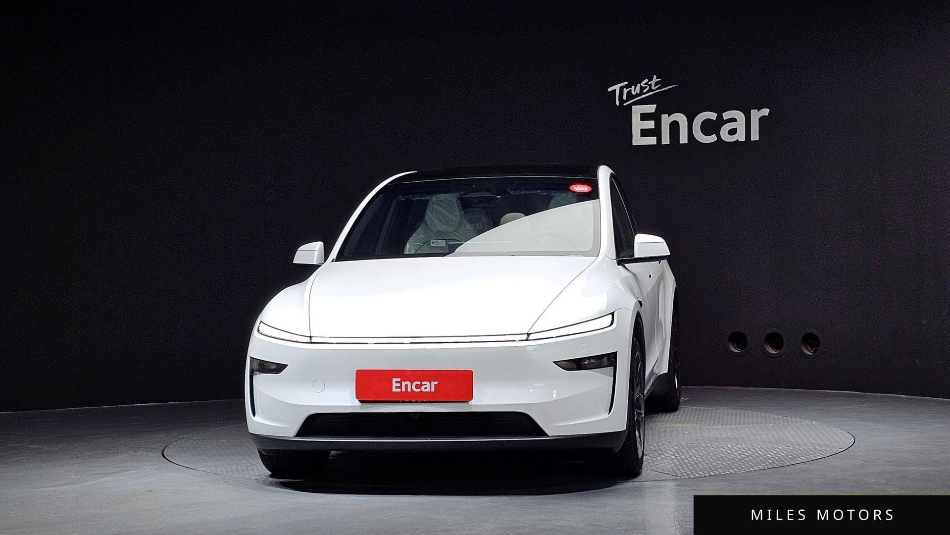 Tesla Model Y 2026 — миниатюра 3