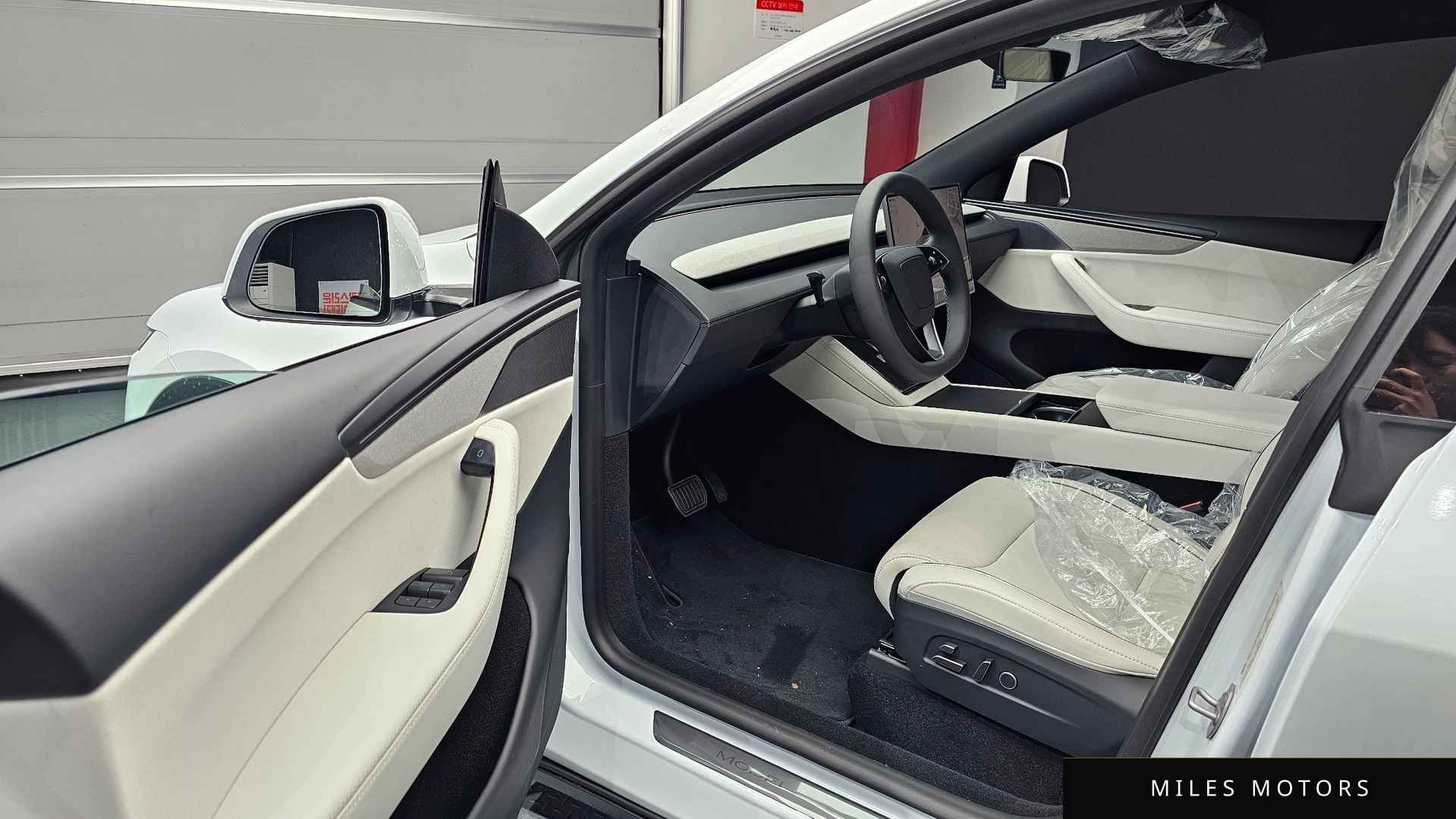 Tesla Model Y 2026 — миниатюра 10