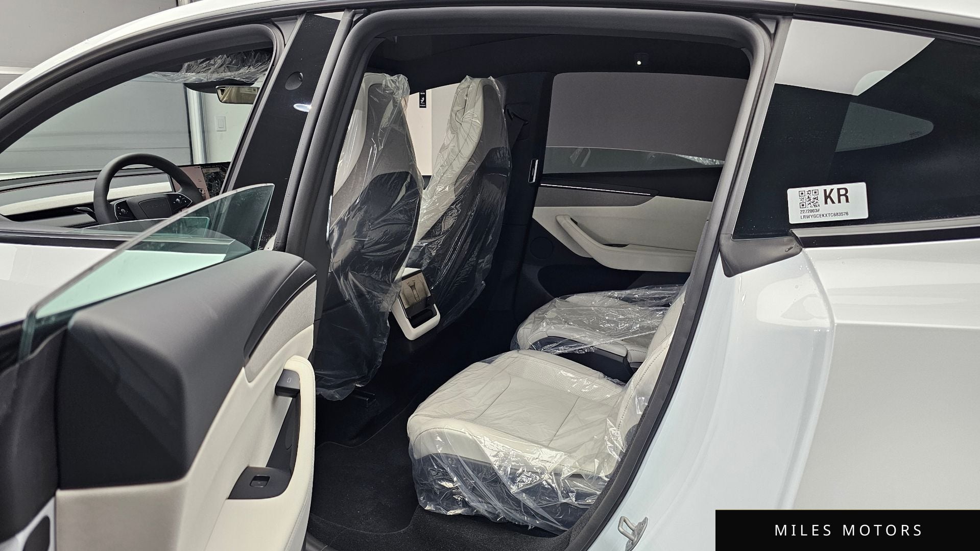 Tesla Model Y 2026 — миниатюра 11