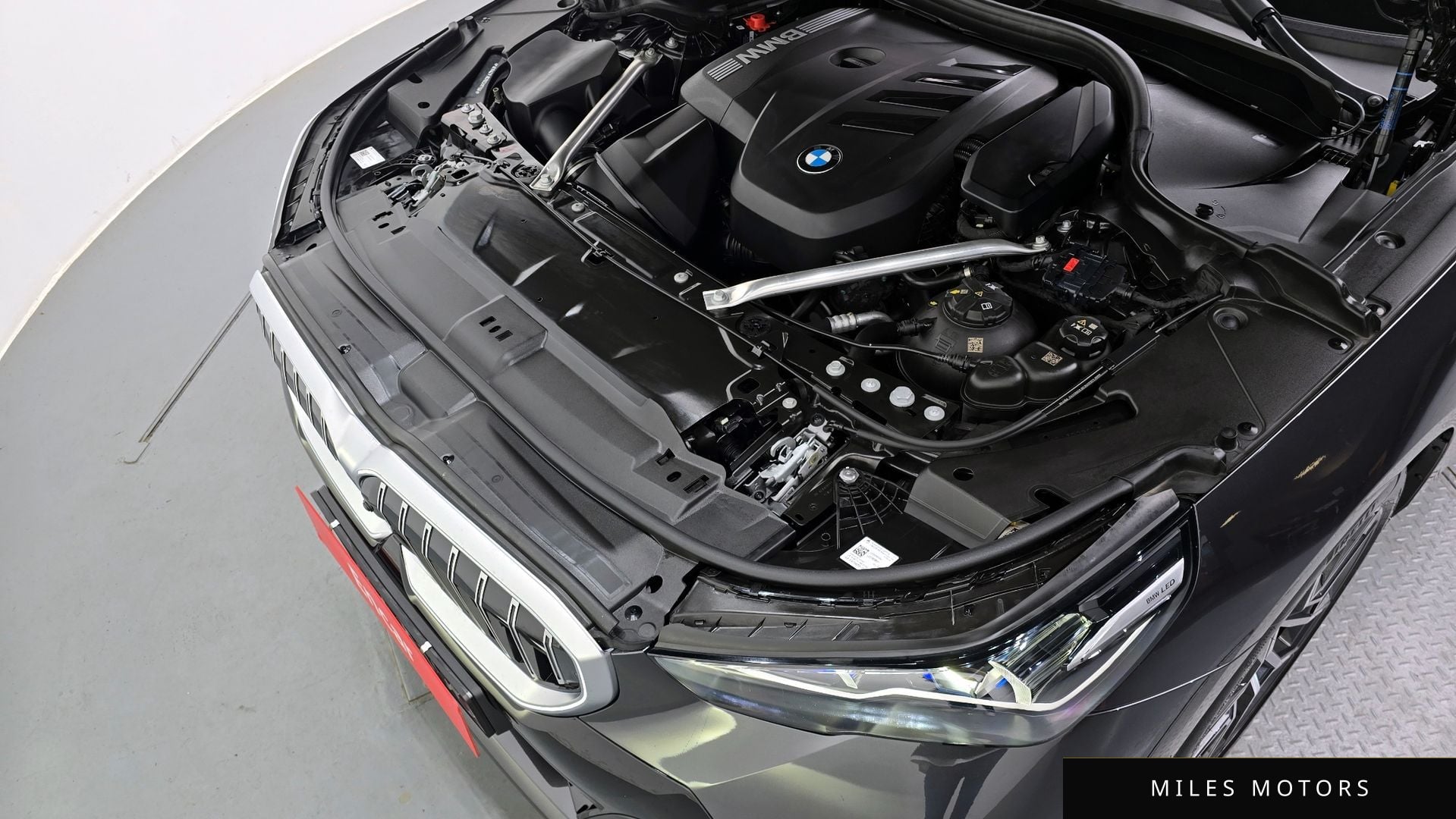 BMW 5 Series (G60) 2024 — миниатюра 6