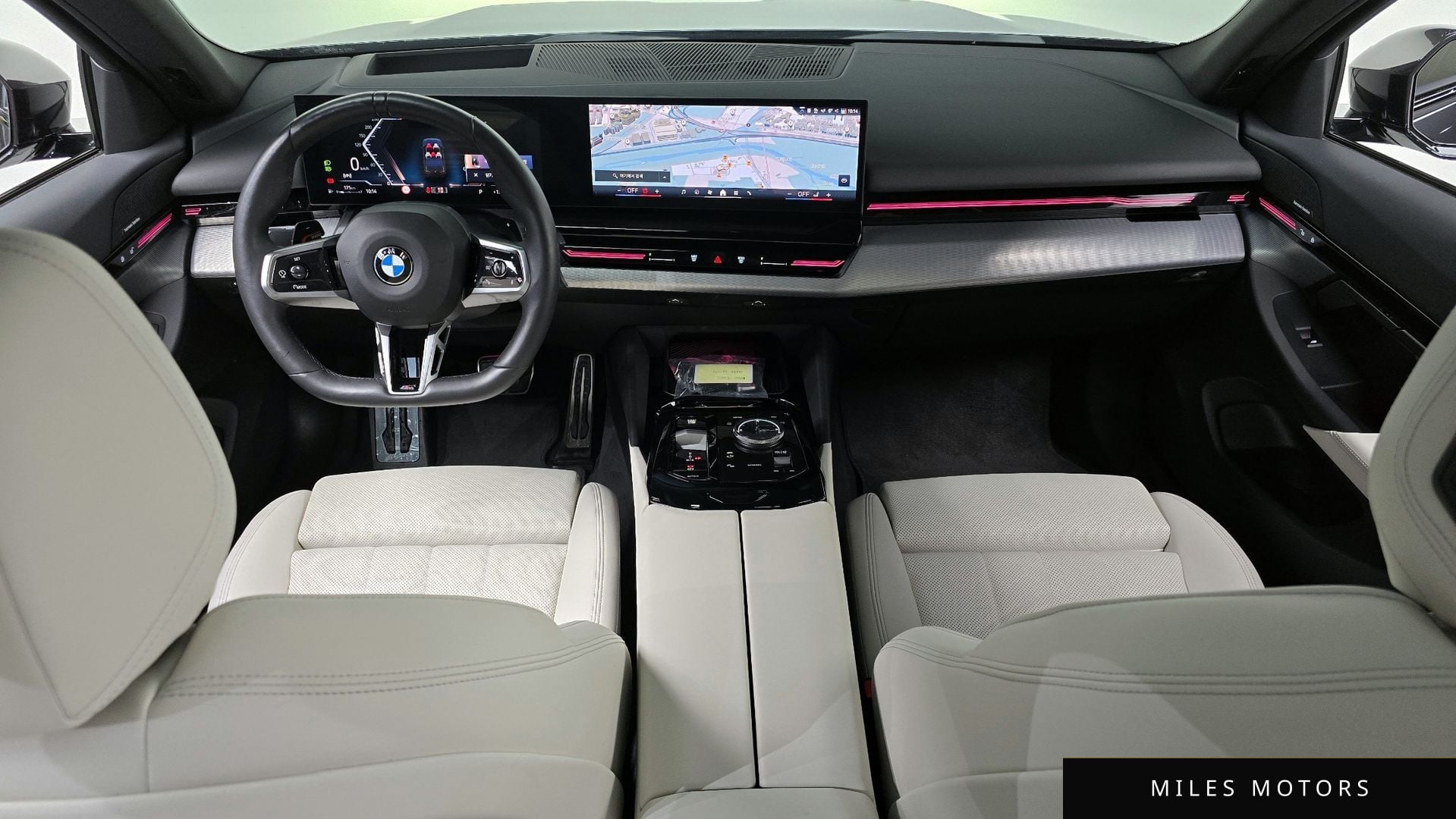 BMW 5 Series (G60) 2024 — миниатюра 10