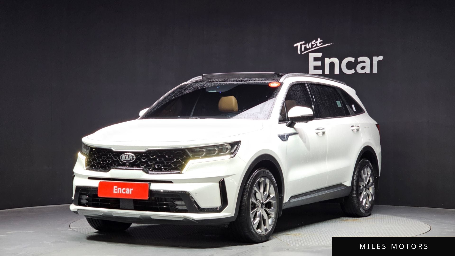 Kia Sorento 2021 — фото 1 из 12
