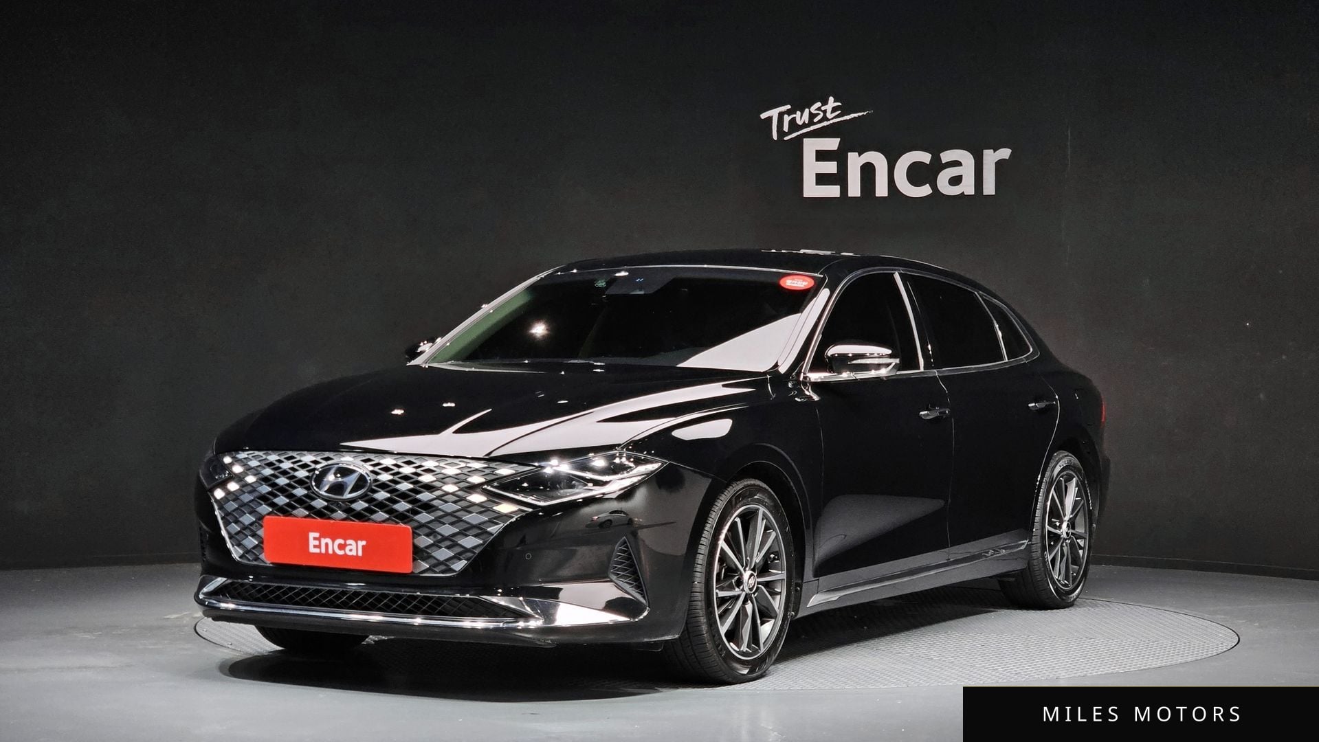 Hyundai Grandeur 2022 — фото 1 из 12