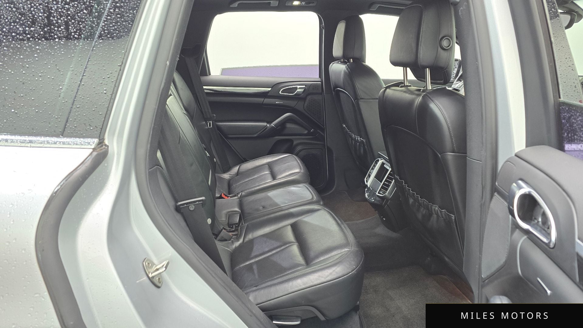 Porsche Cayenne 2011 — миниатюра 11