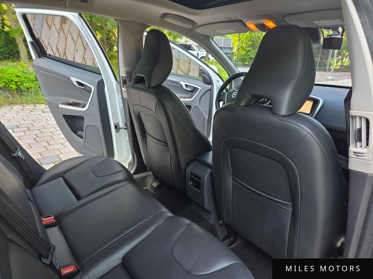 Volvo XC60 2017 — миниатюра 10