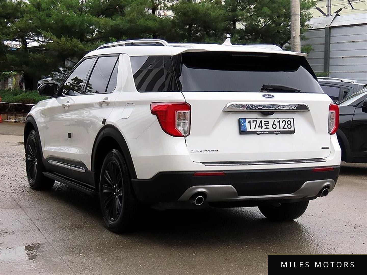 Ford Explorer 2022 — миниатюра 3