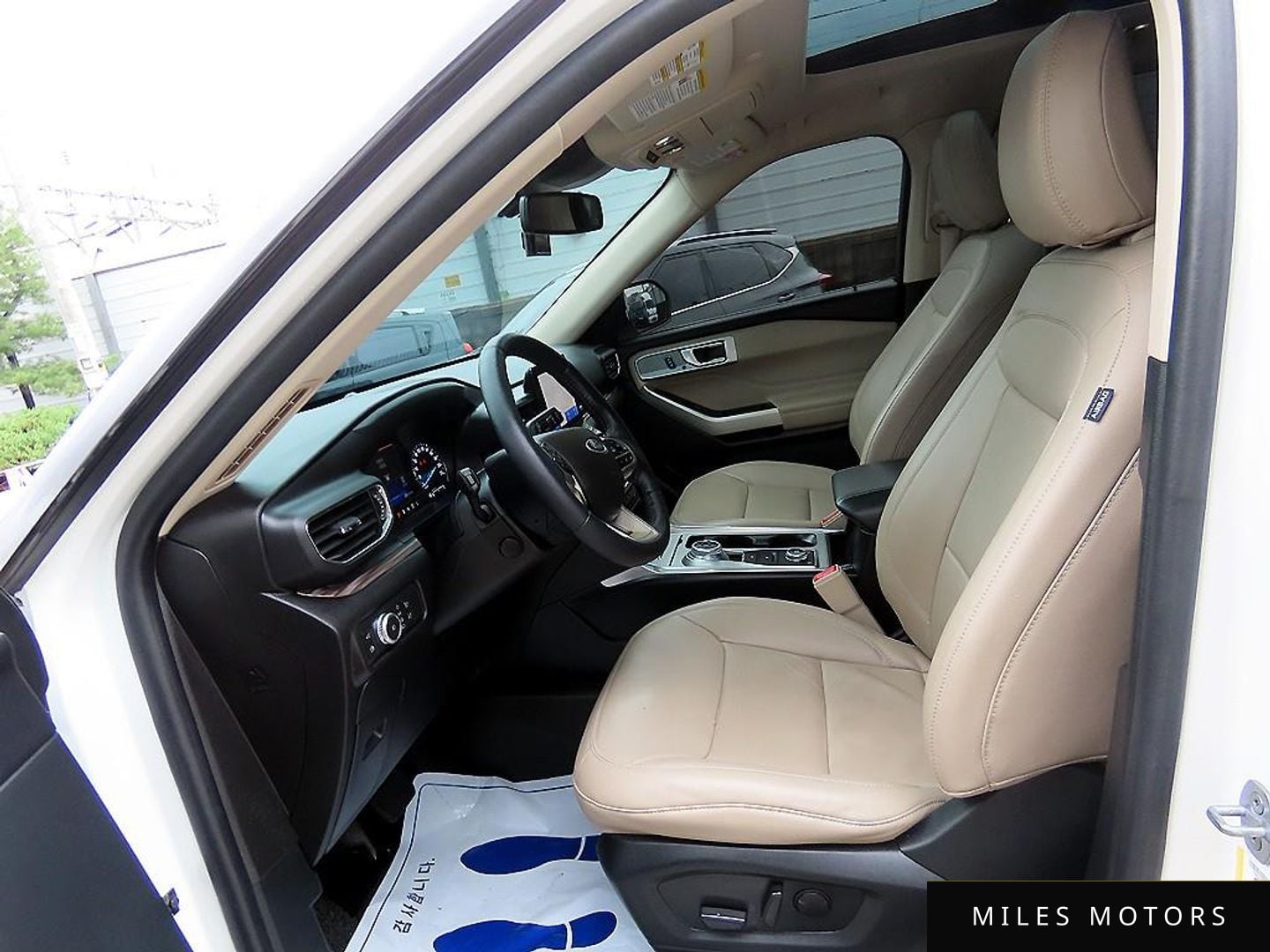 Ford Explorer 2022 — миниатюра 5