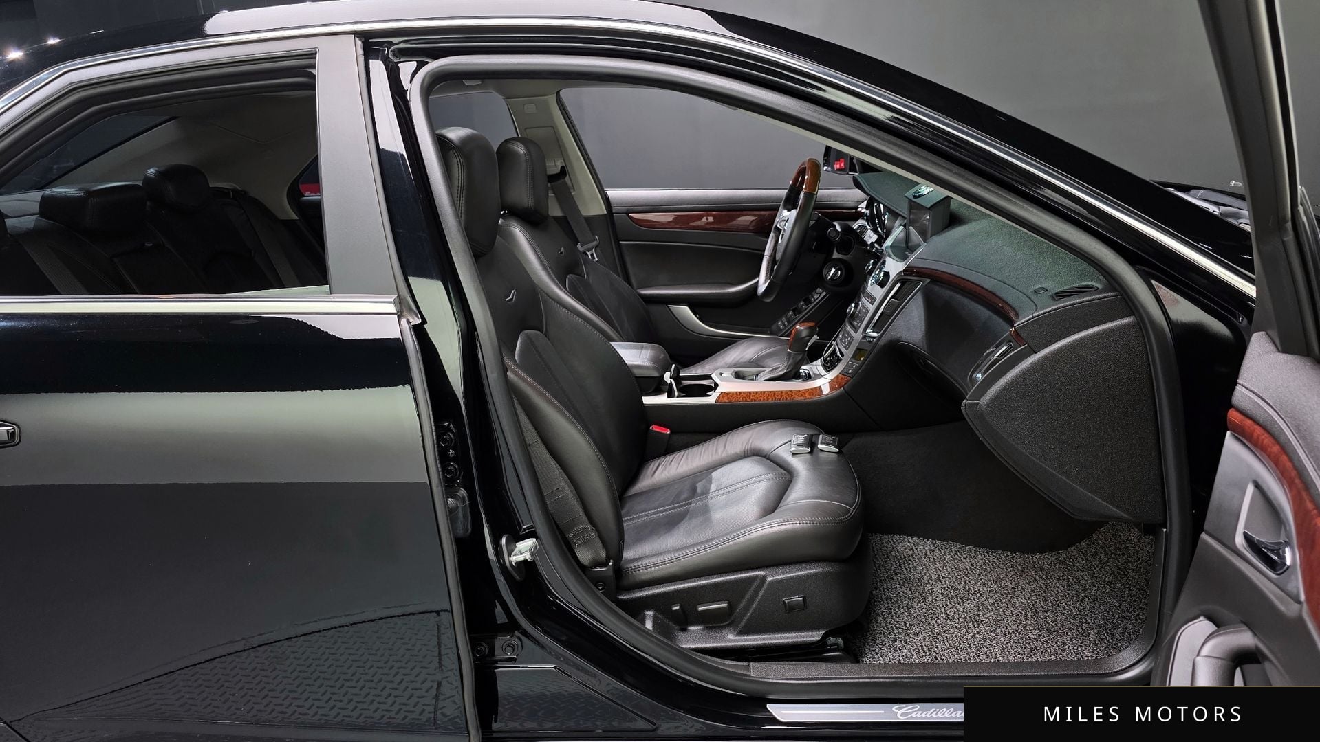 Cadillac CTS 2011 — миниатюра 11