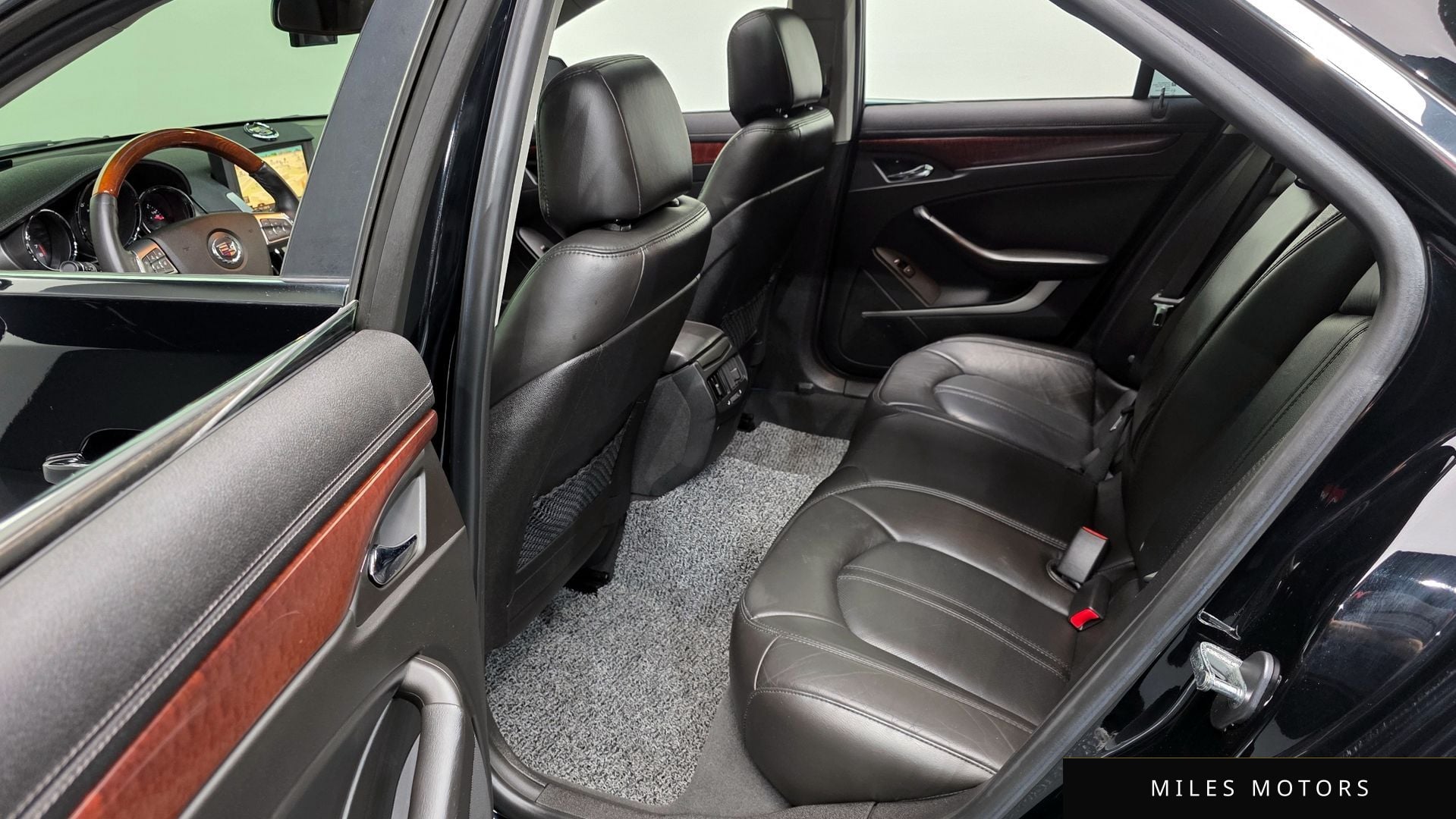 Cadillac CTS 2011 — миниатюра 12