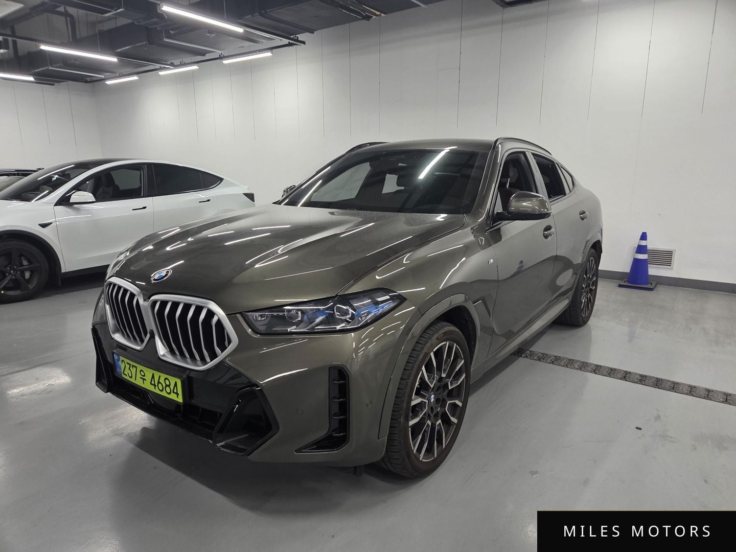 BMW X6 (G06) 2025 — миниатюра 2