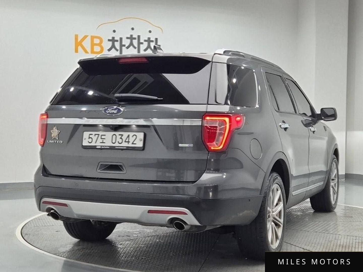 Ford Explorer 2016 — миниатюра 3