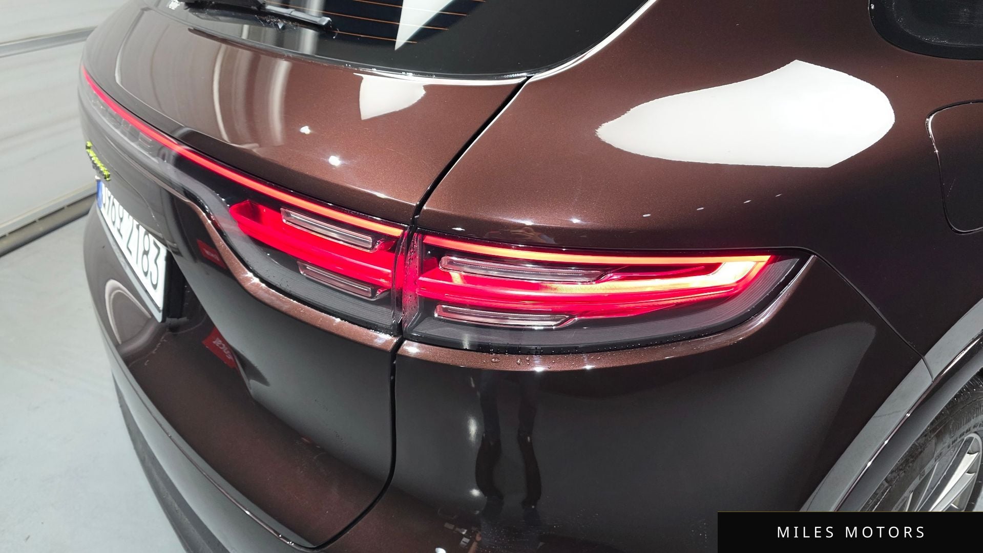 Porsche Cayenne 2023 — миниатюра 9