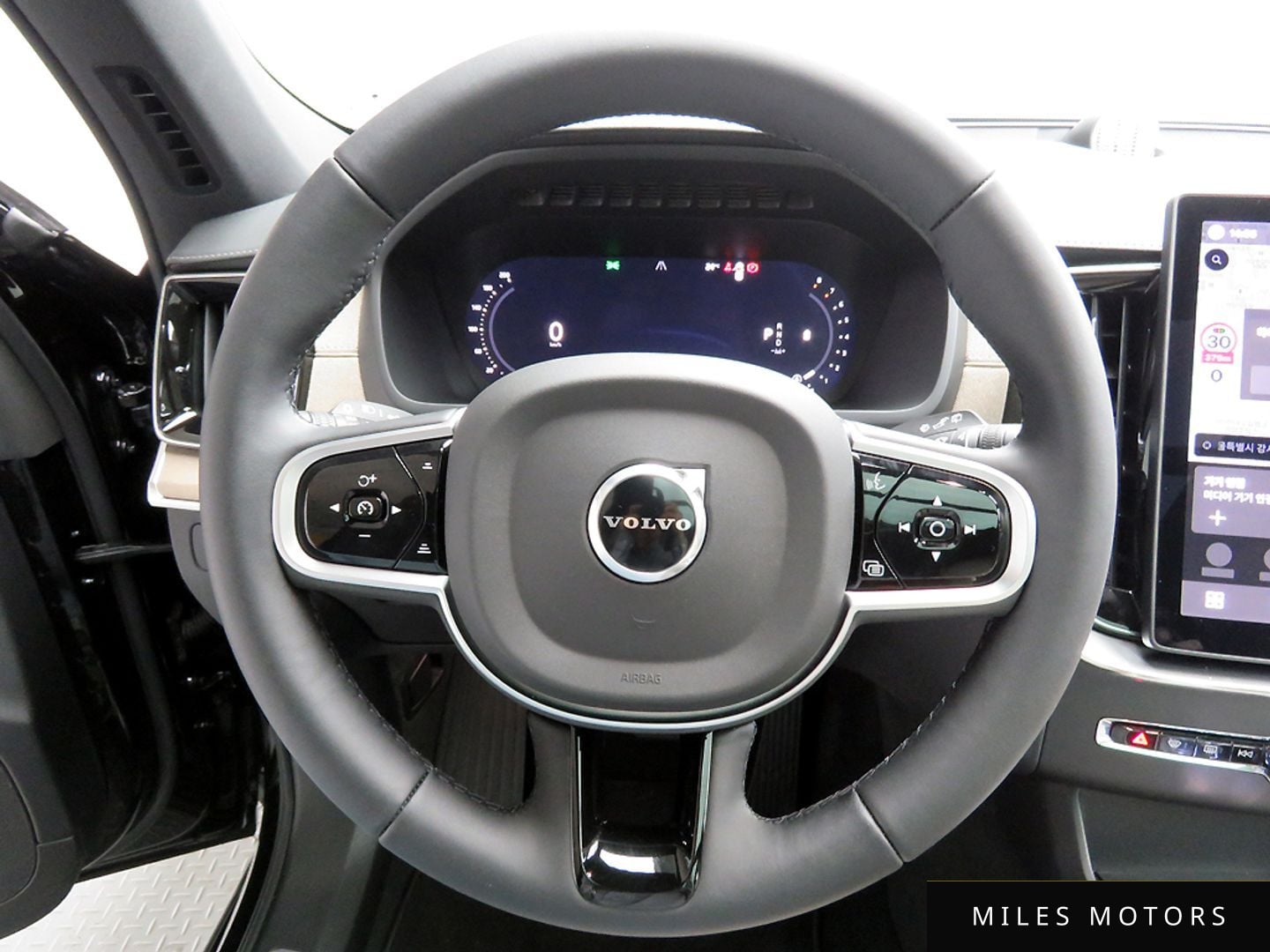 Volvo XC90 2026 — миниатюра 9