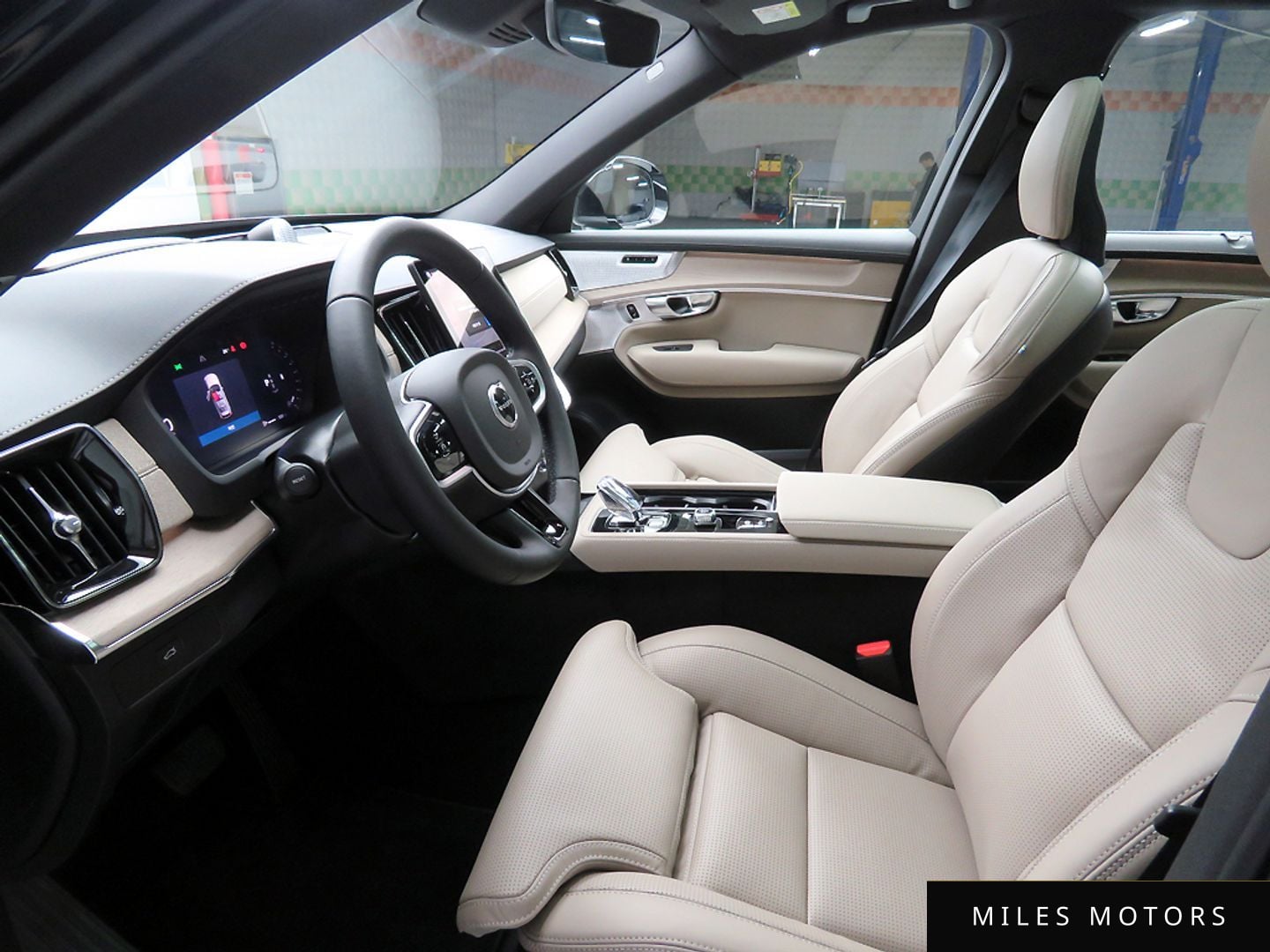 Volvo XC90 2026 — миниатюра 10