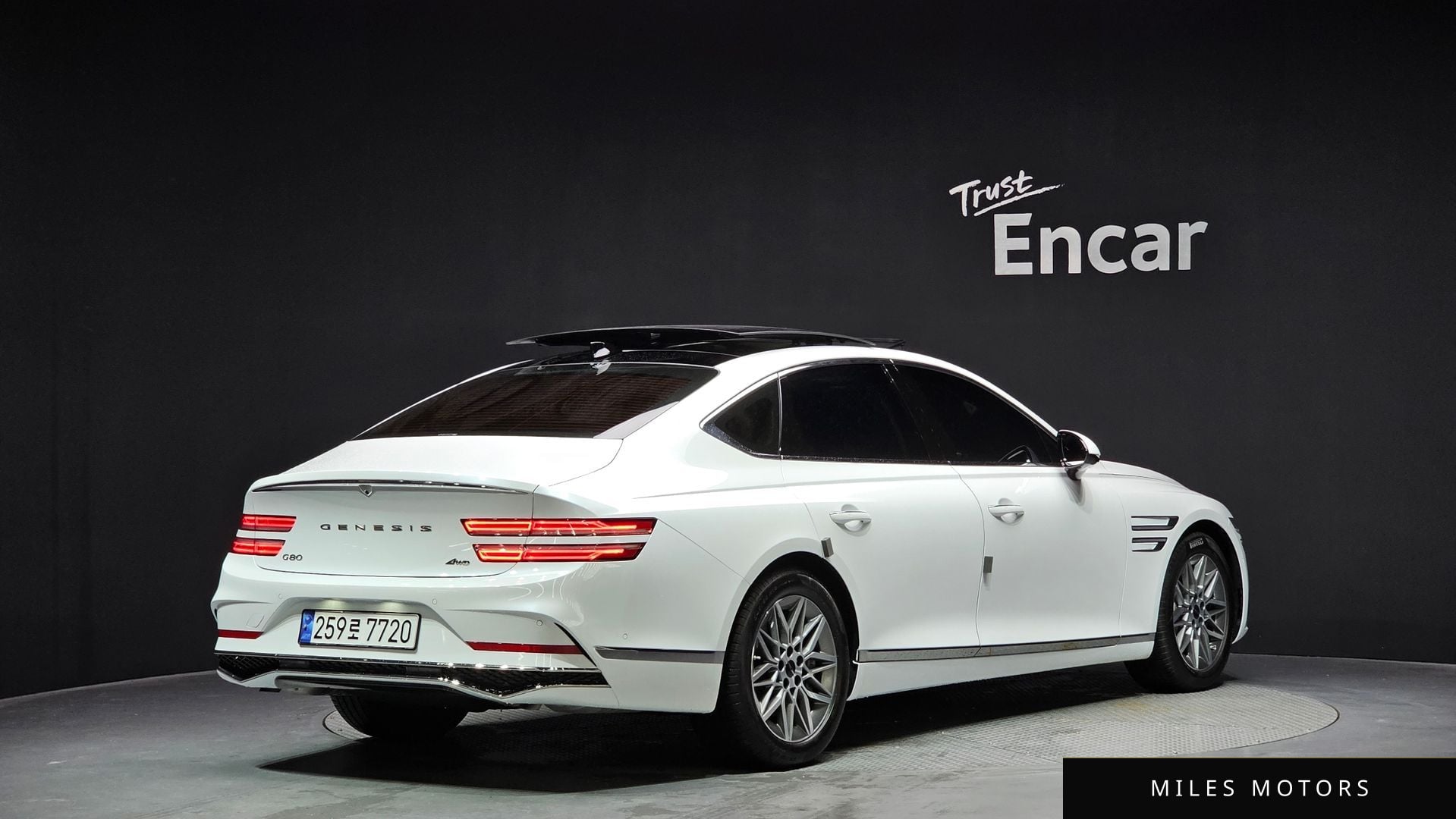 Genesis G80 (RG3) 2025 — миниатюра 2