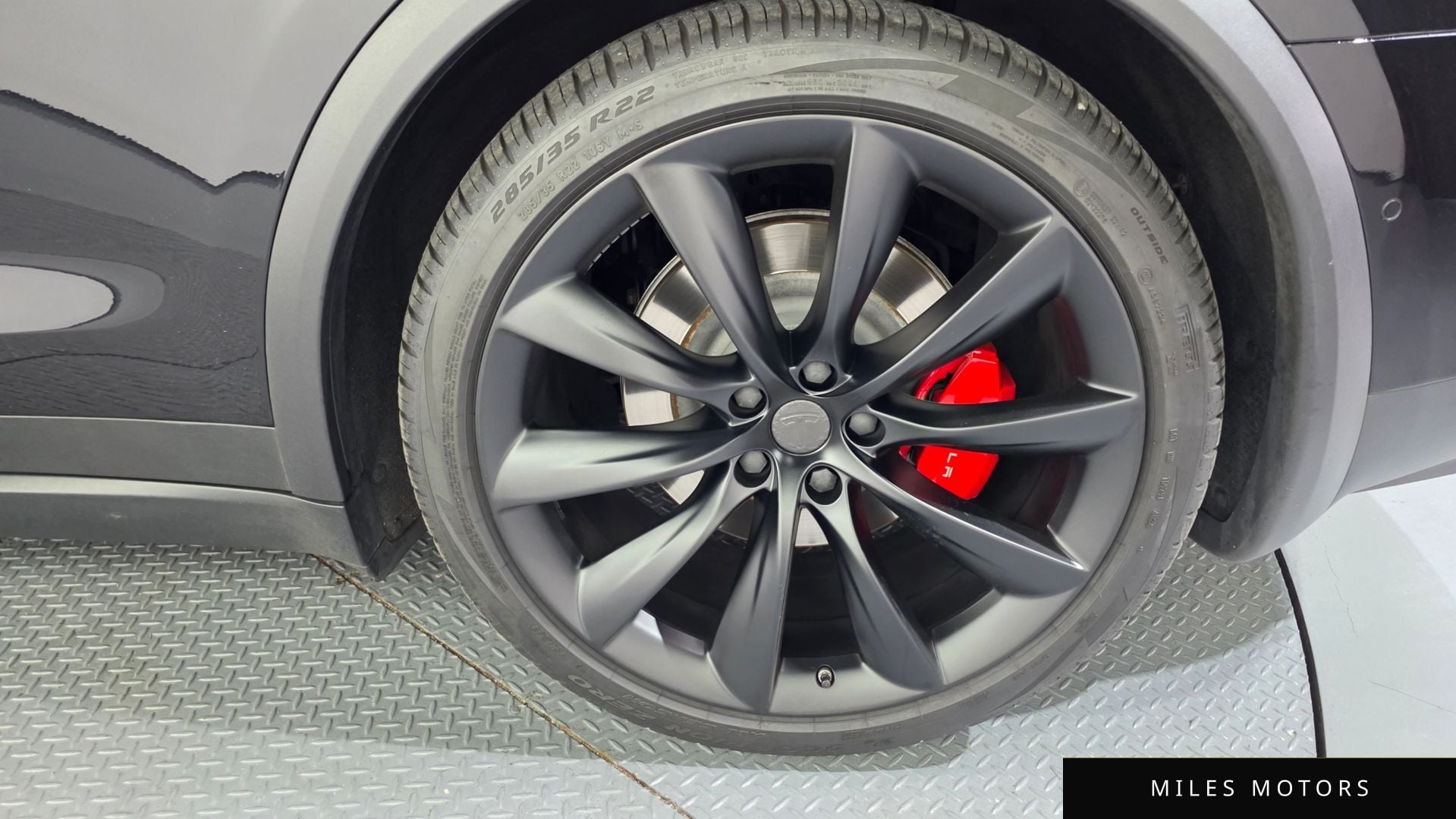 Tesla Model X 2018 — миниатюра 7