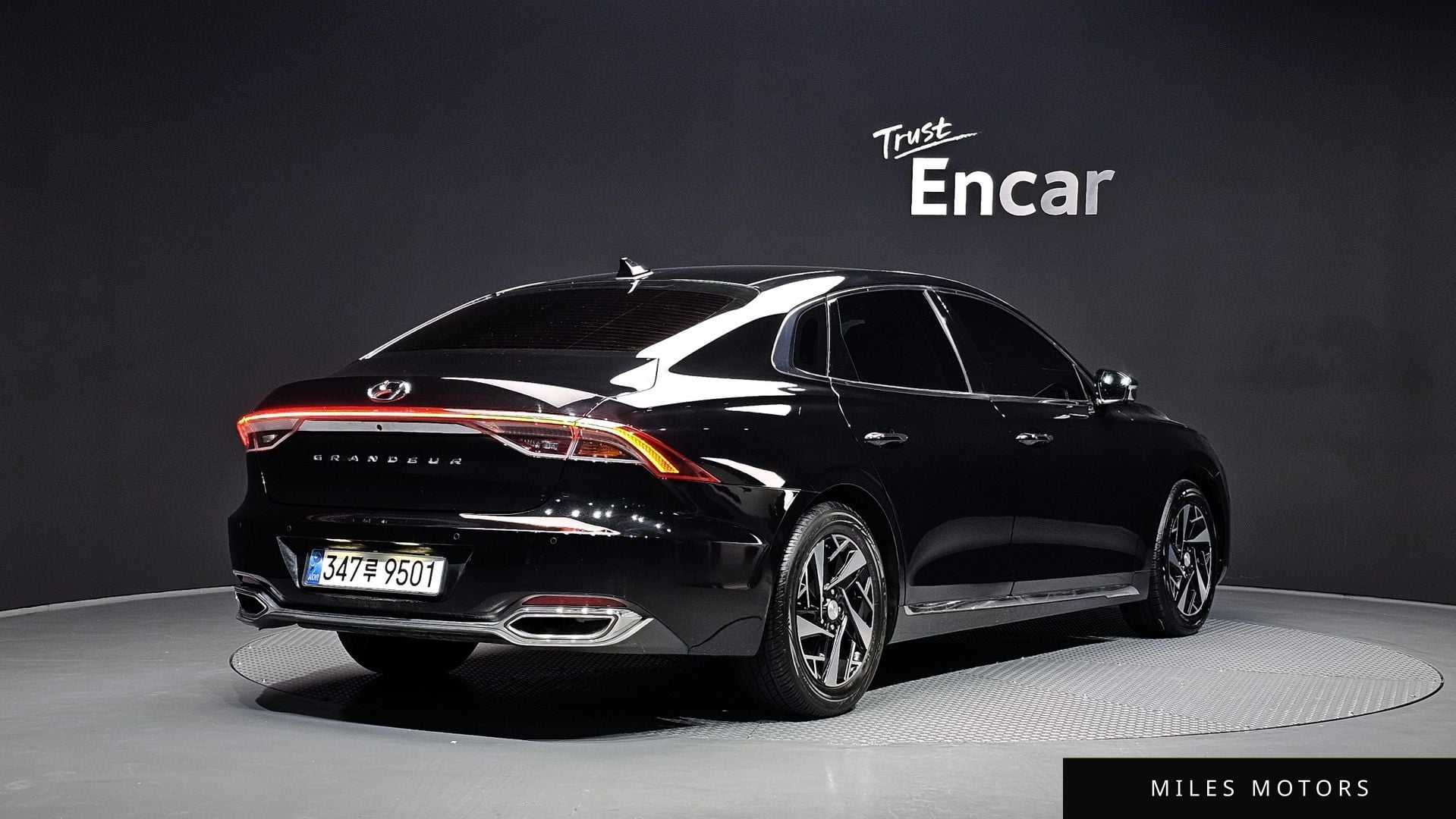 Hyundai Grandeur 2022 — миниатюра 2