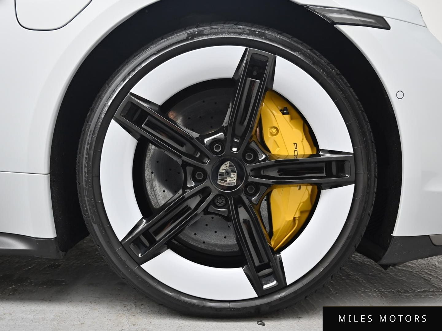Porsche Taycan 2025 — миниатюра 5