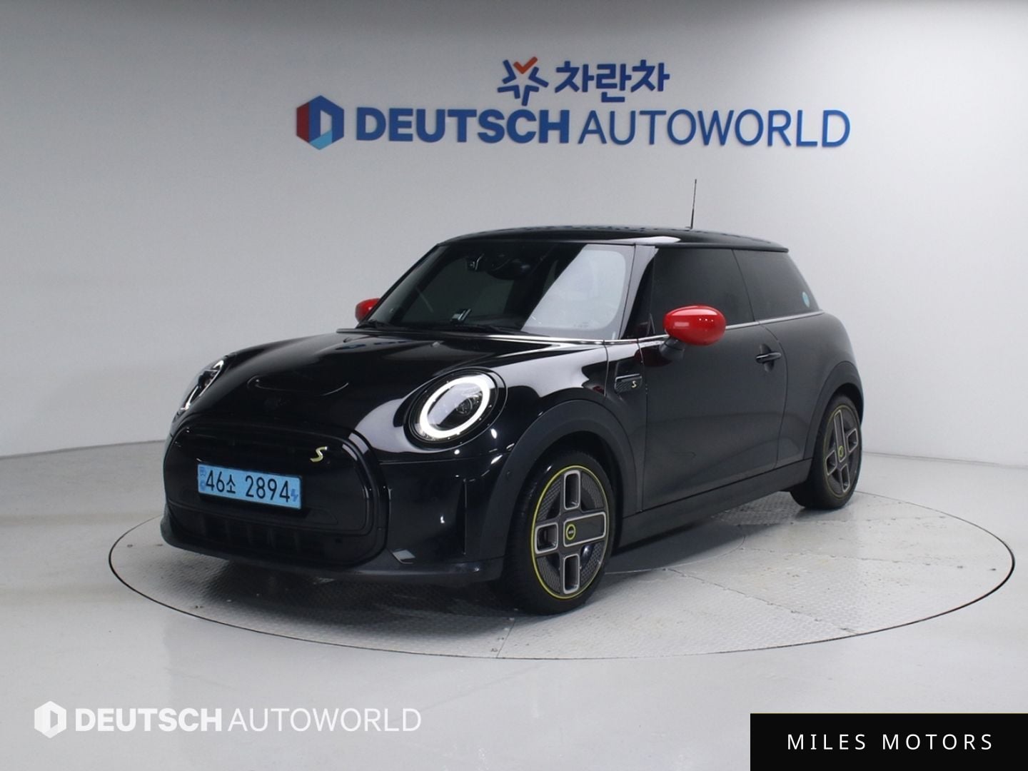 MINI Cooper 2023 — фото 1 из 12