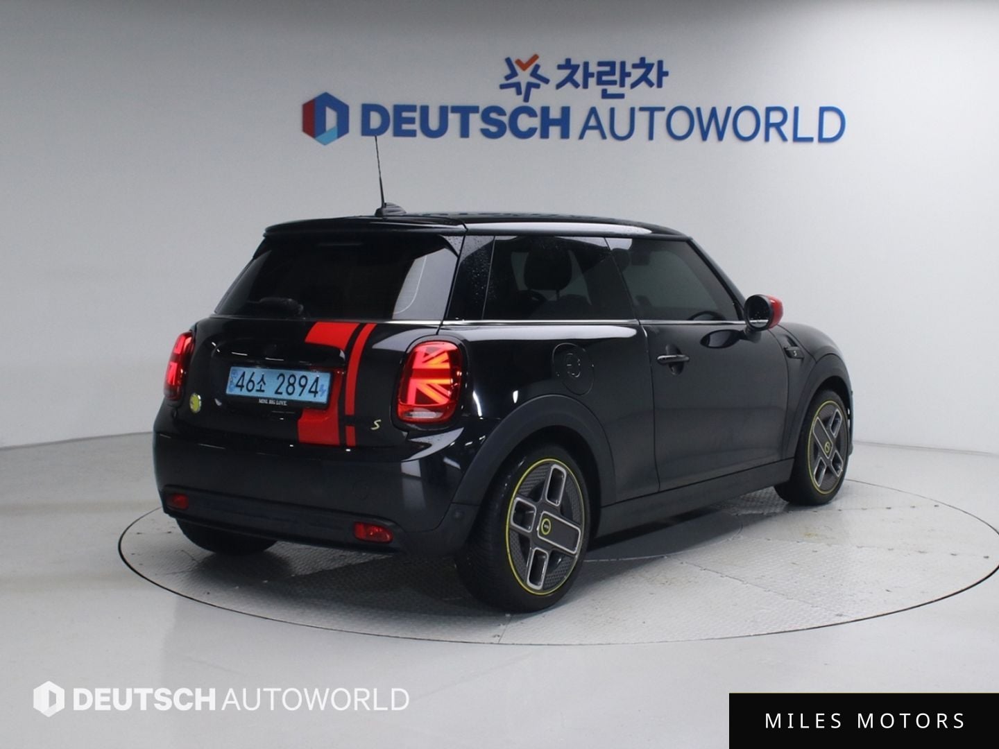 MINI Cooper 2023 — миниатюра 2