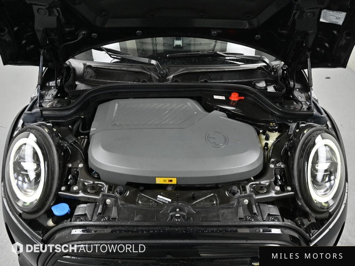 MINI Cooper 2023 — миниатюра 6